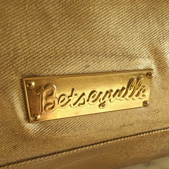 Betsey Johnson Rare Vintage "Bundle Up With Me" Gold Tote Bag | GUC - Picture 11 of 16